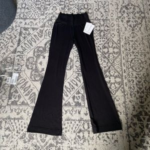 Athleta Harmony Pose Pant Mahogany Heather 
Size: XS Tall NWT